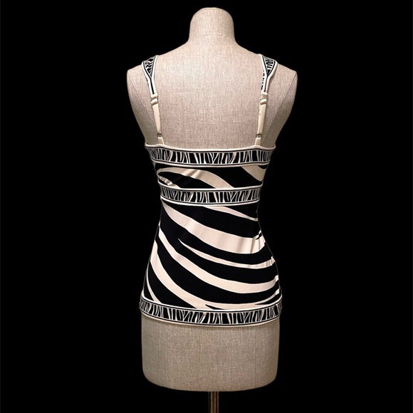 BCBG Max Azria Zebra Print Tank 🦓 - Picture 2 of 4